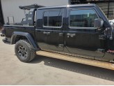 Защитная дуга "AQM" для  Jeep Gladiator с багажником в кузов пикапа, цвет черный., изображение 3